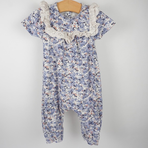 Jessica Simpson Short Sleeve Romper Blue Floral Ruffle‎ Collar Size 3-6 months - Picture 1 of 7